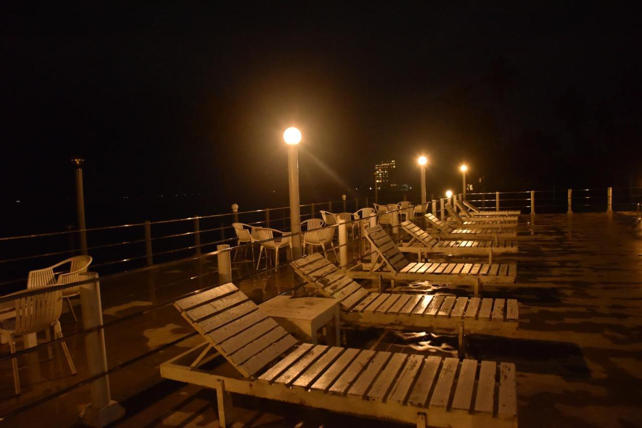 New Ocean Hill Hotel Хиккадува Экстерьер фото
