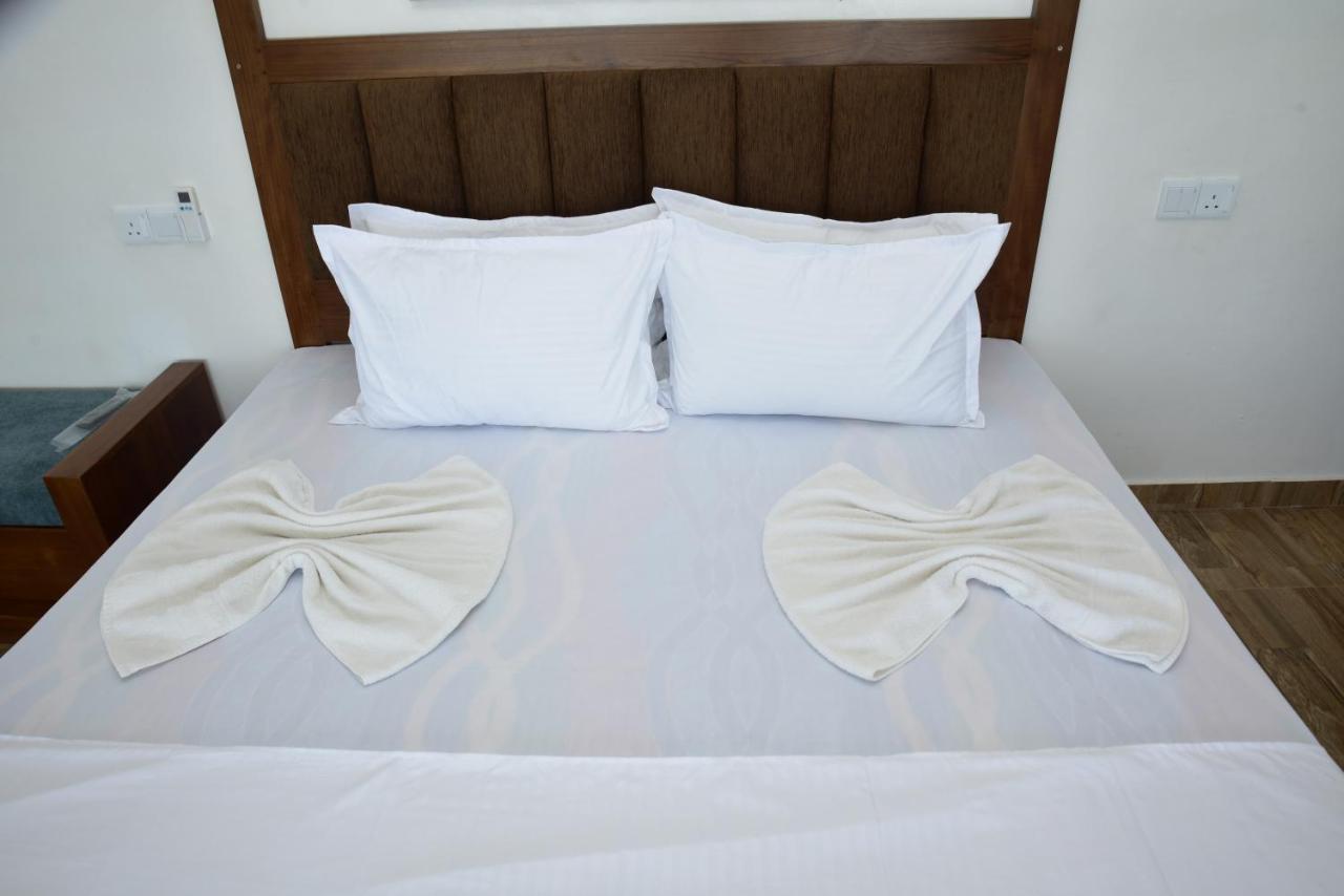 New Ocean Hill Hotel Хиккадува Экстерьер фото