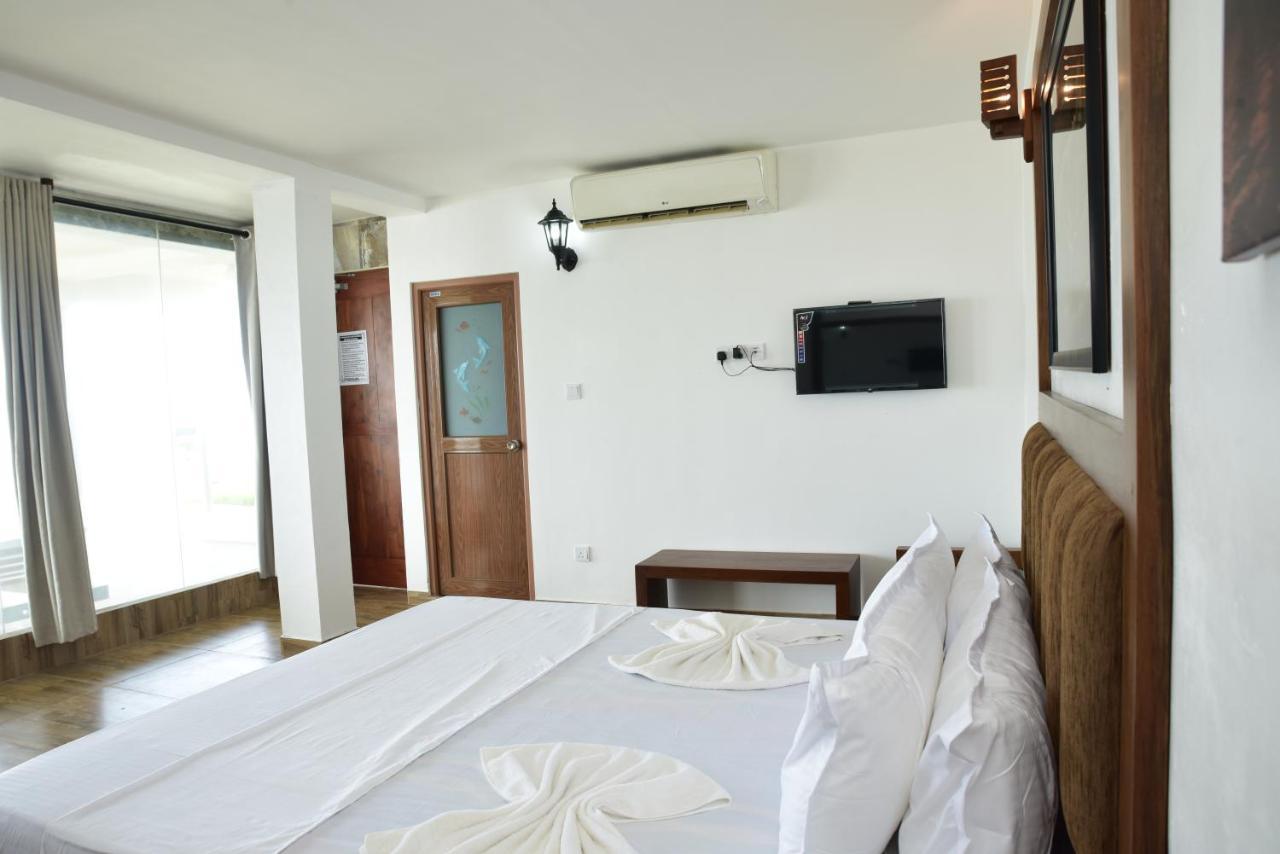 New Ocean Hill Hotel Хиккадува Экстерьер фото