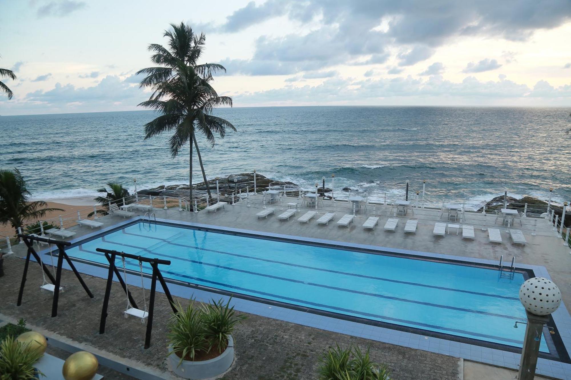 New Ocean Hill Hotel Хиккадува Экстерьер фото