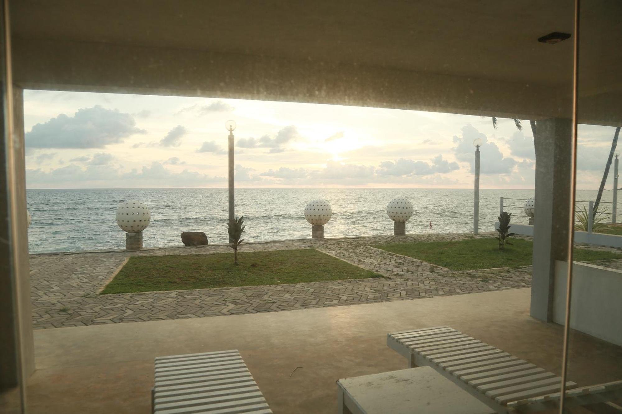 New Ocean Hill Hotel Хиккадува Экстерьер фото