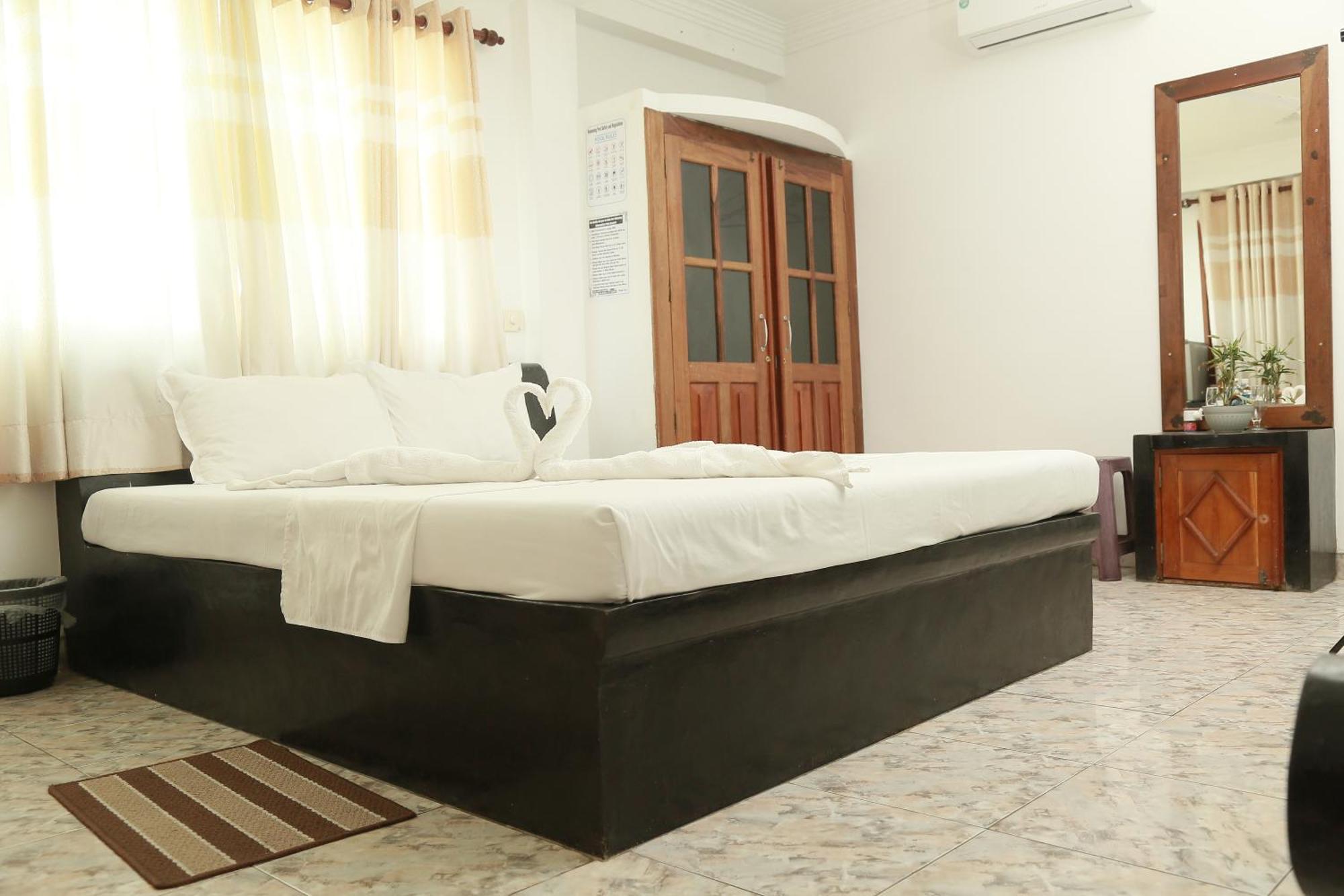 New Ocean Hill Hotel Хиккадува Экстерьер фото