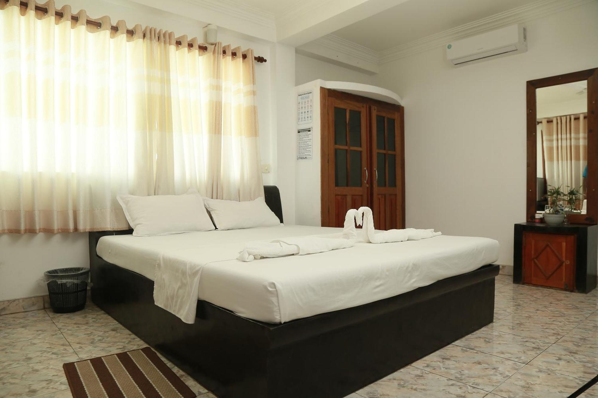 New Ocean Hill Hotel Хиккадува Экстерьер фото